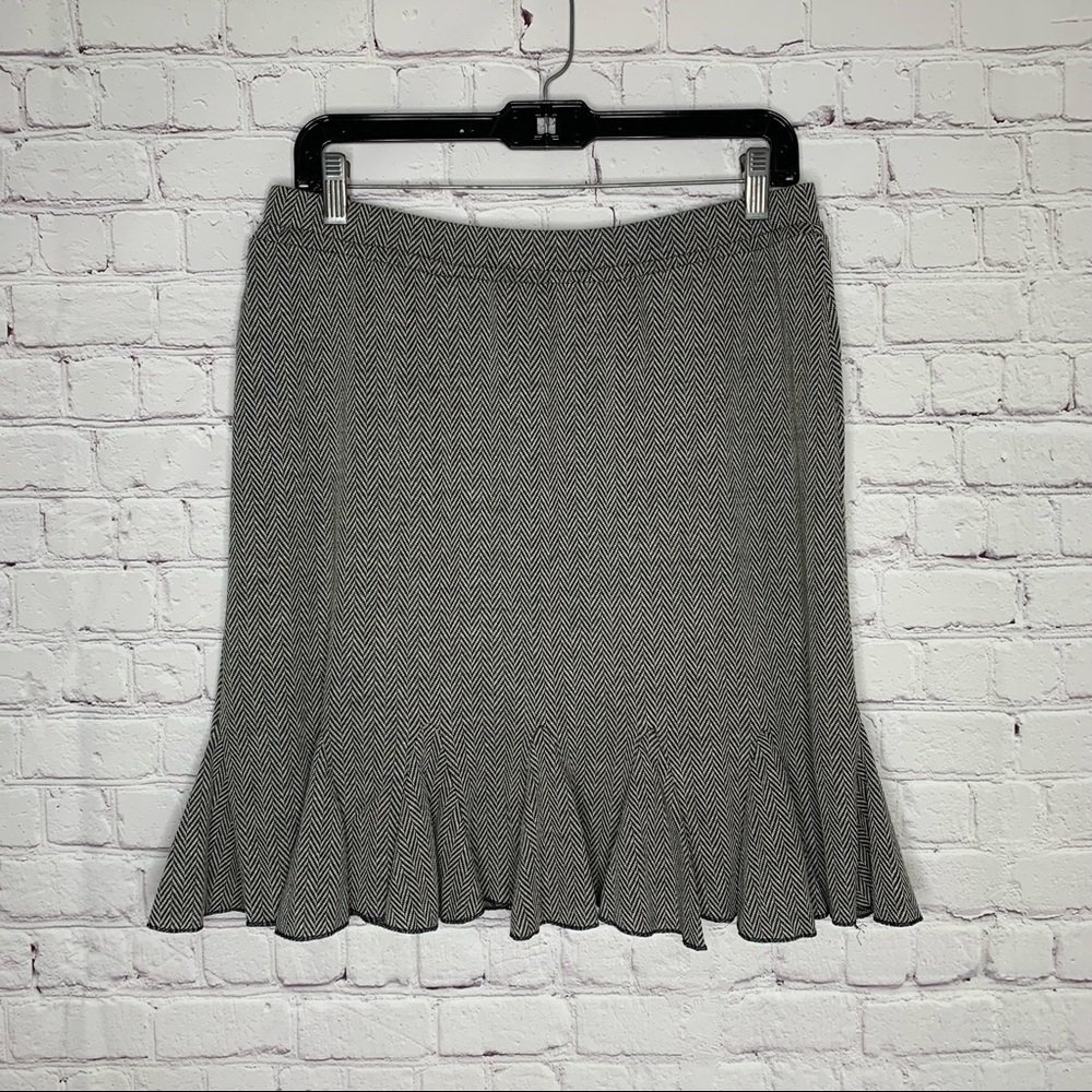 White House Black Market Womens Chevron Stretch Pull On Mini Skirt Ruffled Hem L